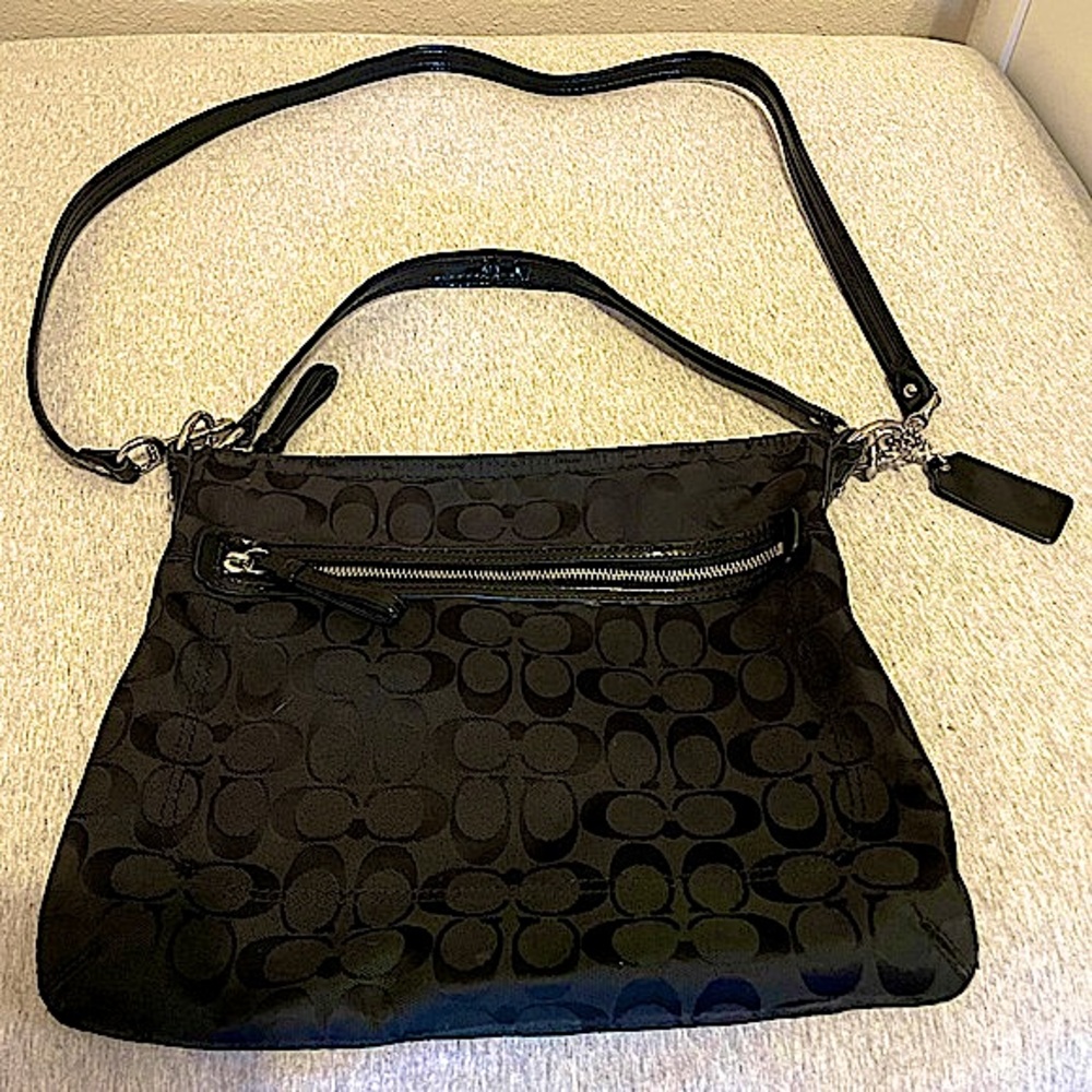 Black crossbody canvas signature COACH